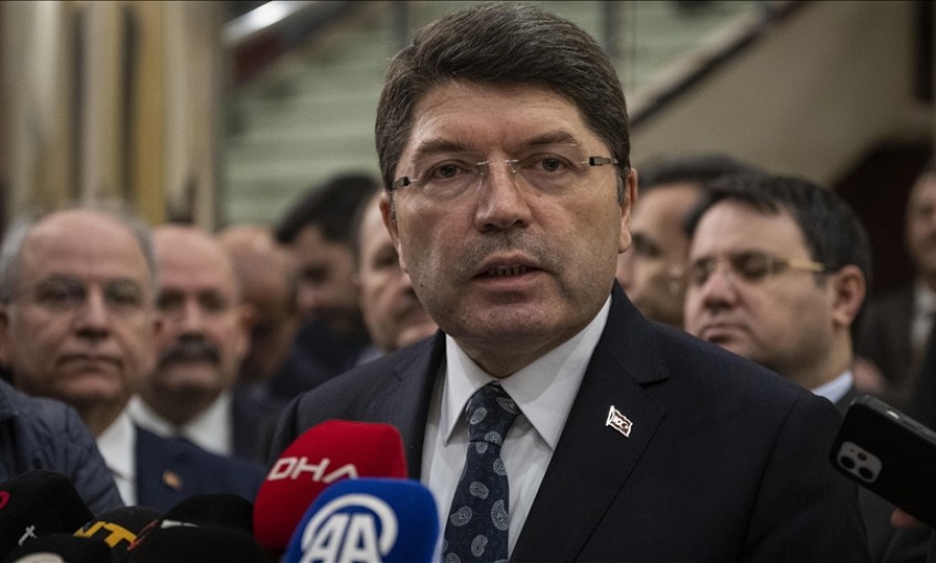 Adalet Bakanı Tunç'tan Fatih Camisi'ndeki saldırıya ilişkin açıklama