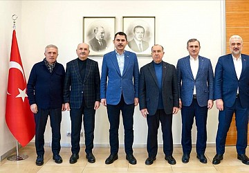 İBB Başkan adayı Kurum, eski AK Parti İstanbul il başkanlarıyla buluştu